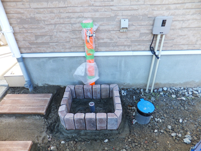 レンガの造作立水栓
