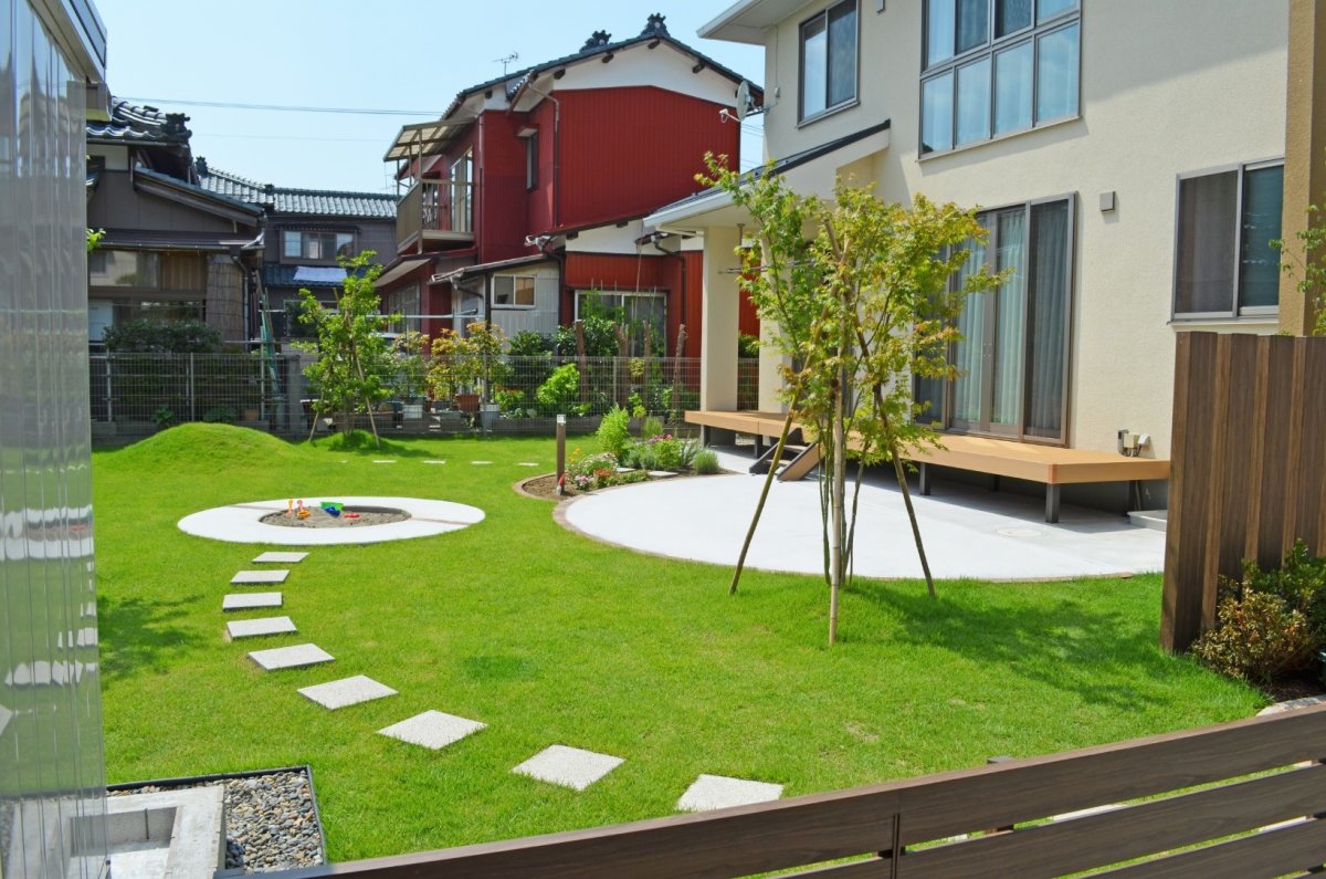 きれいな芝庭をつくってみよう よくあるご質問 新潟の外構 庭 エクステリア エクステリア工房 庭匠館
