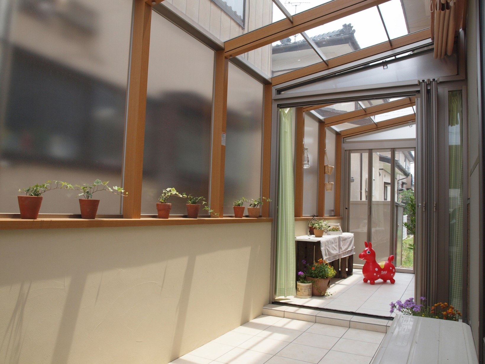 ガーデンルーム・サンルーム・部屋・駐輪場・目隠し