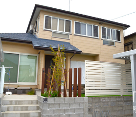 高低差のある土地をアプローチ兼駐車場へリフォーム｜新潟市K様邸